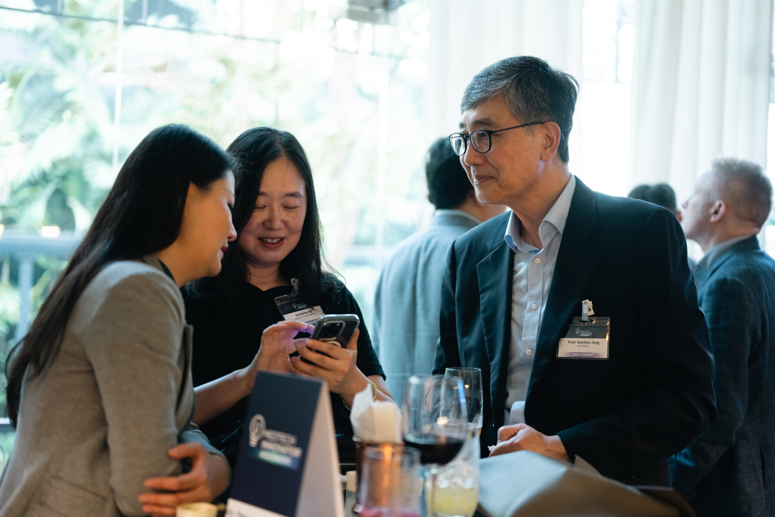 Networking reception ambience