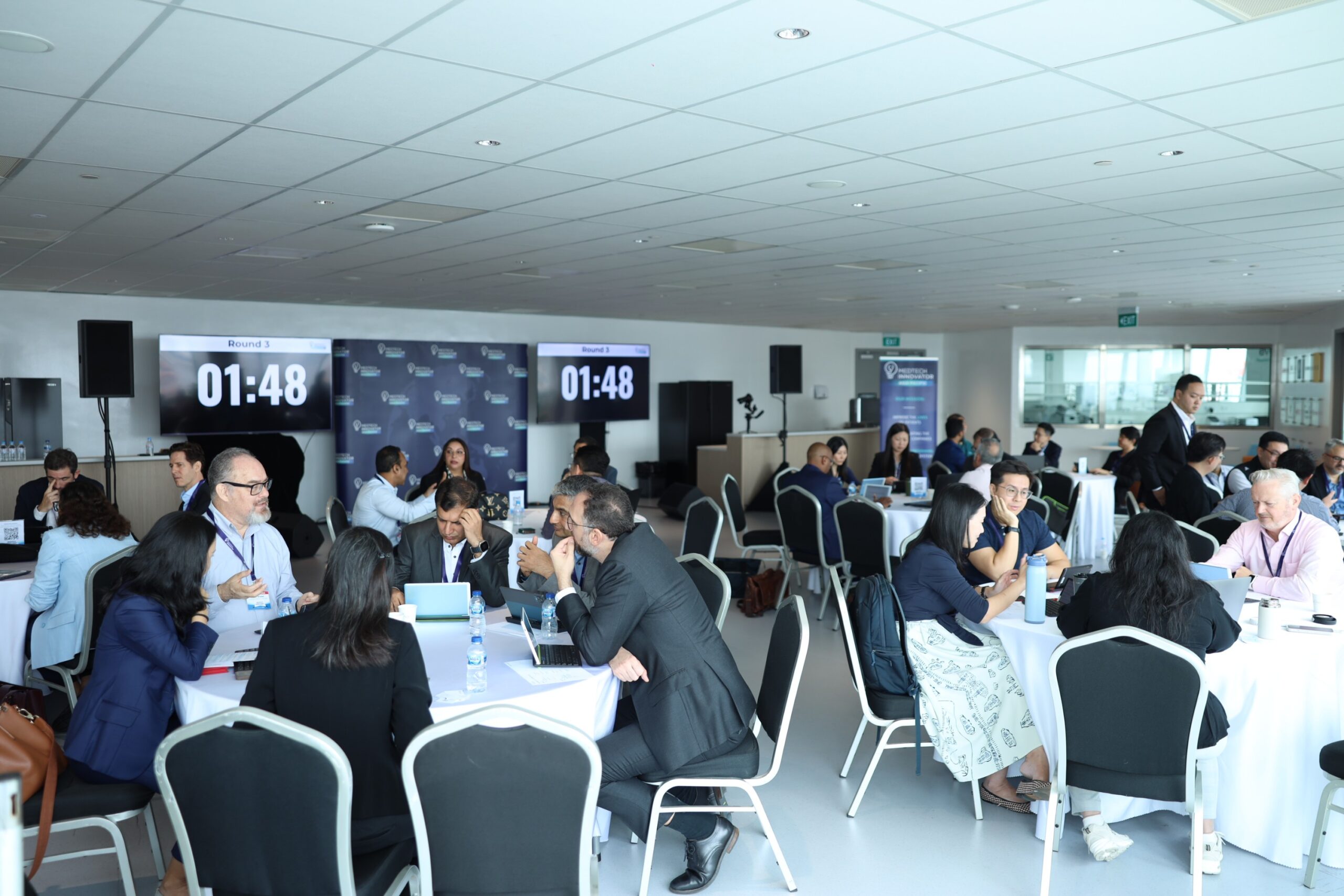 Roundtable live pitch sessions at MedTech Spotlight